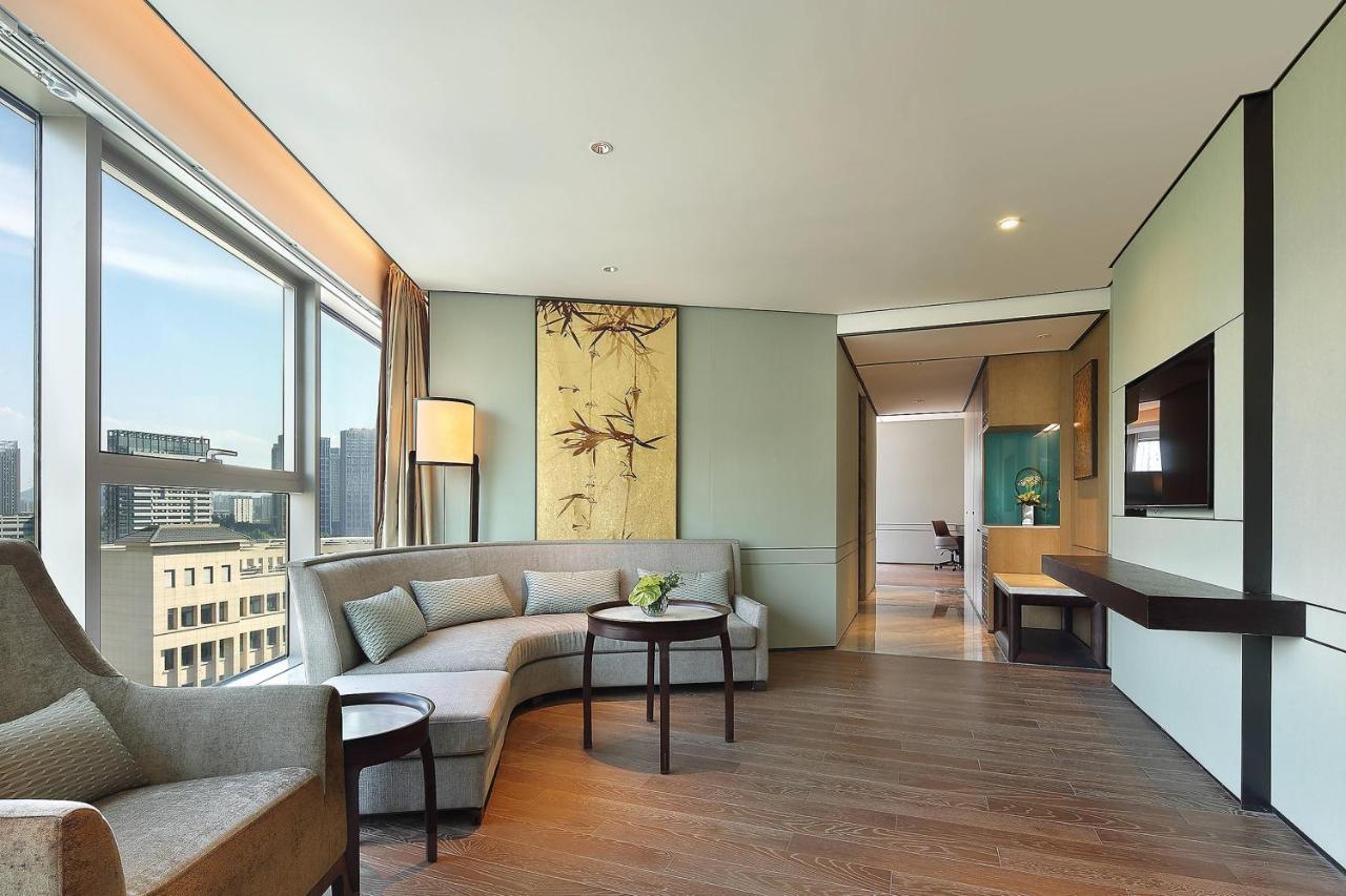 Sheraton Grand Hangzhou Binjiang Hotel Exterior photo