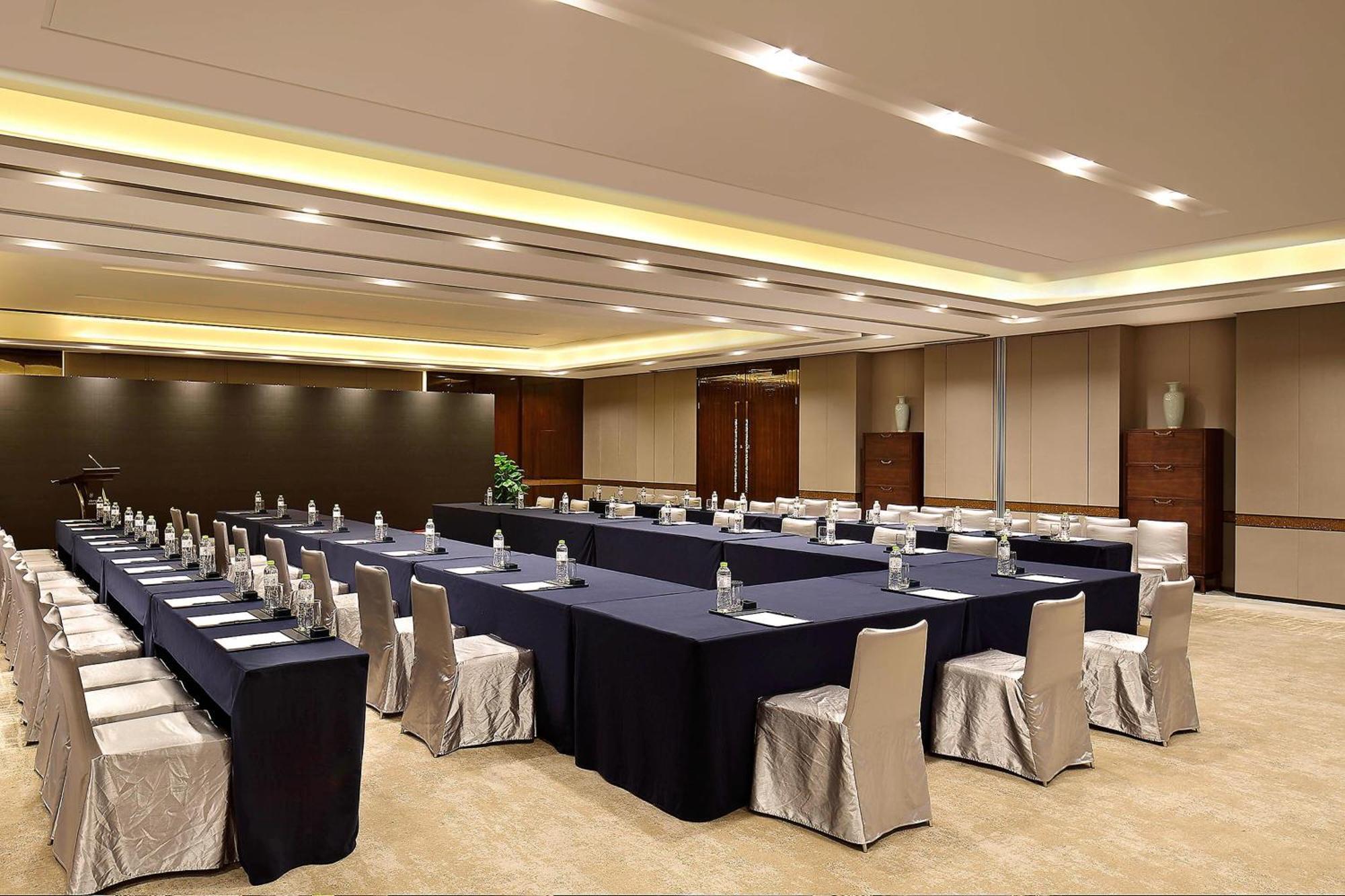 Sheraton Grand Hangzhou Binjiang Hotel Exterior photo